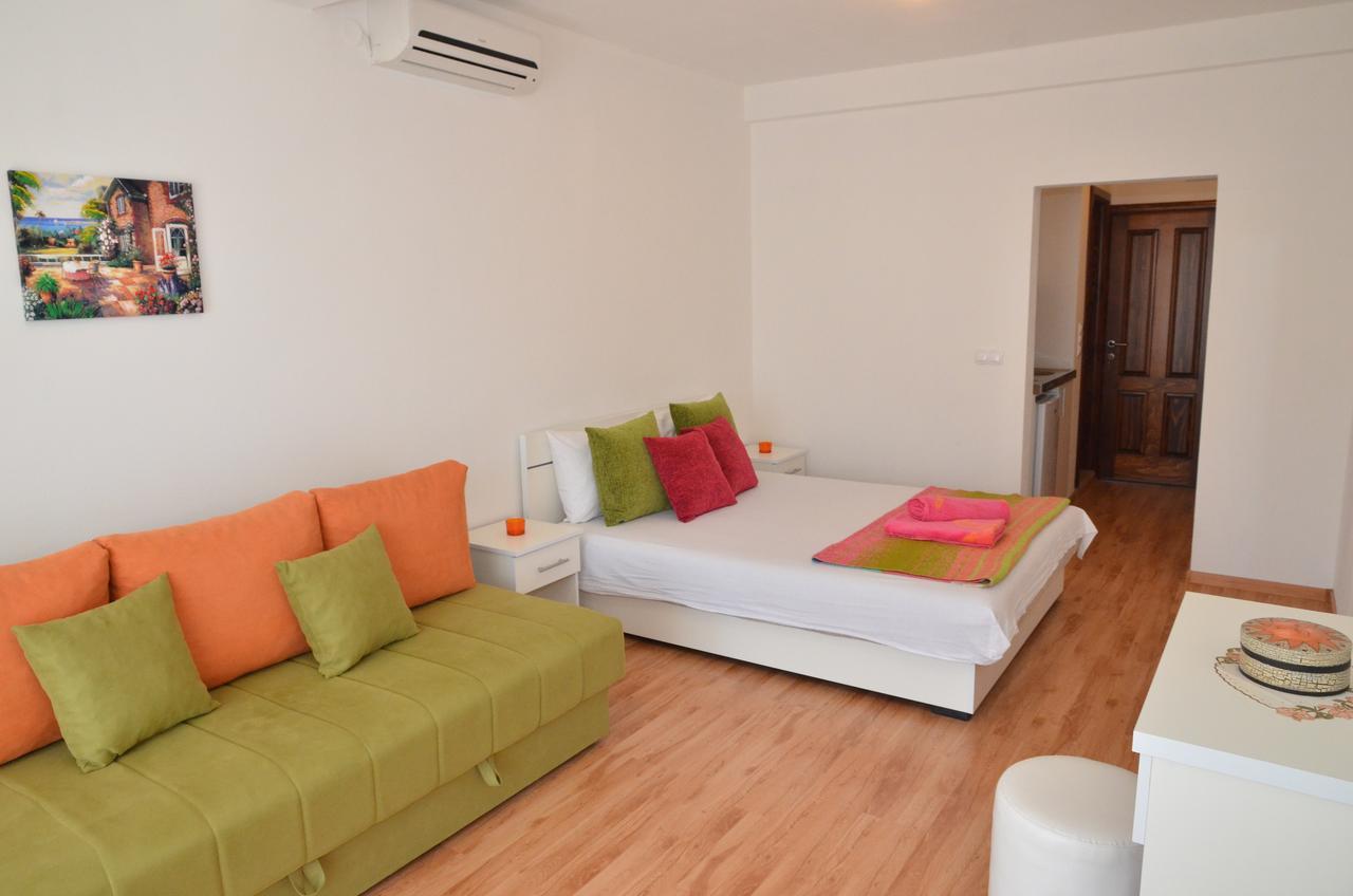 Casa Pineta Daire *